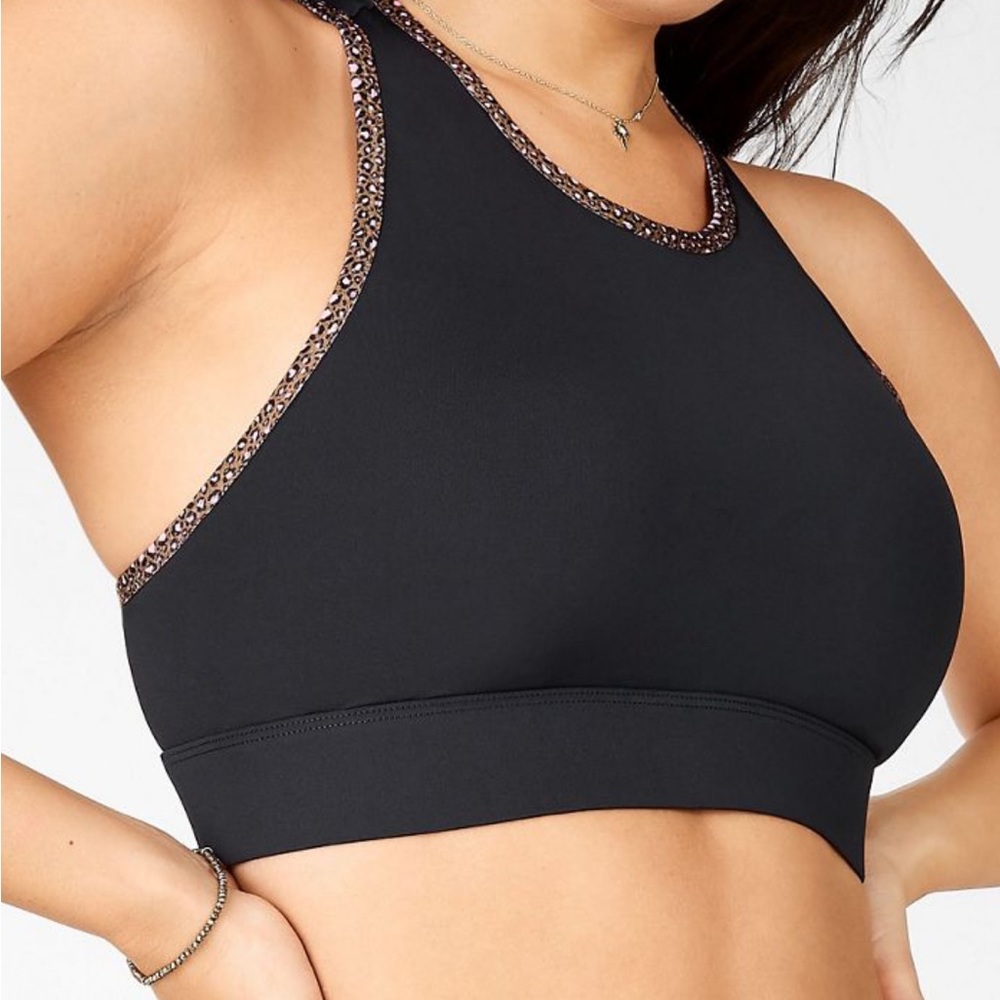 Fabletics Trinity High Impact Sports Bra, must go XL
